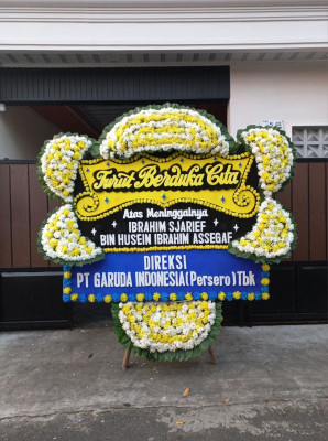 Papan Bunga Duka di Pagergunung